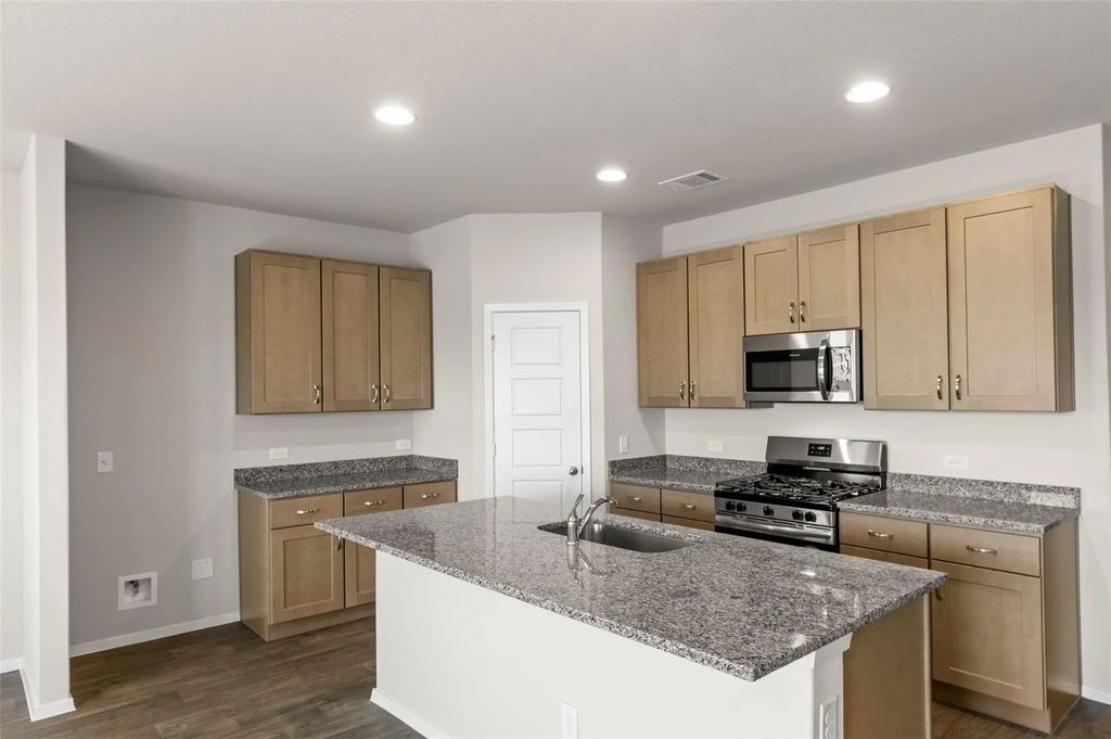 3092 Poplar Bluff Road, Waller