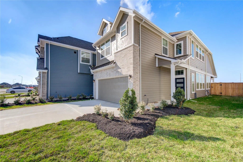 21010 Garden Palm Drive, Cypress