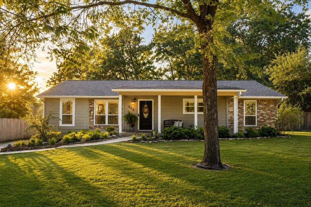 410 Shawnee Drive, Montgomery