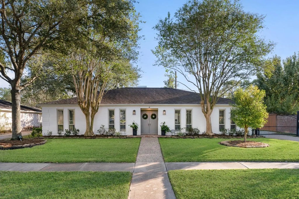 10703 Deerwood Road, Houston