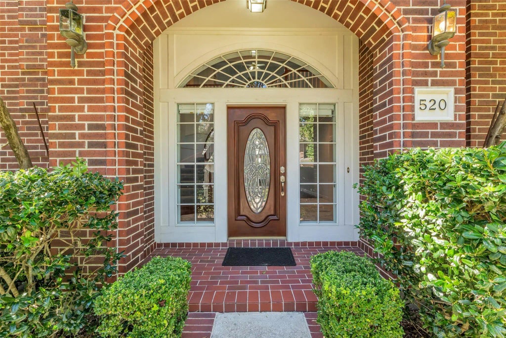 520 Chelsea Street, Bellaire