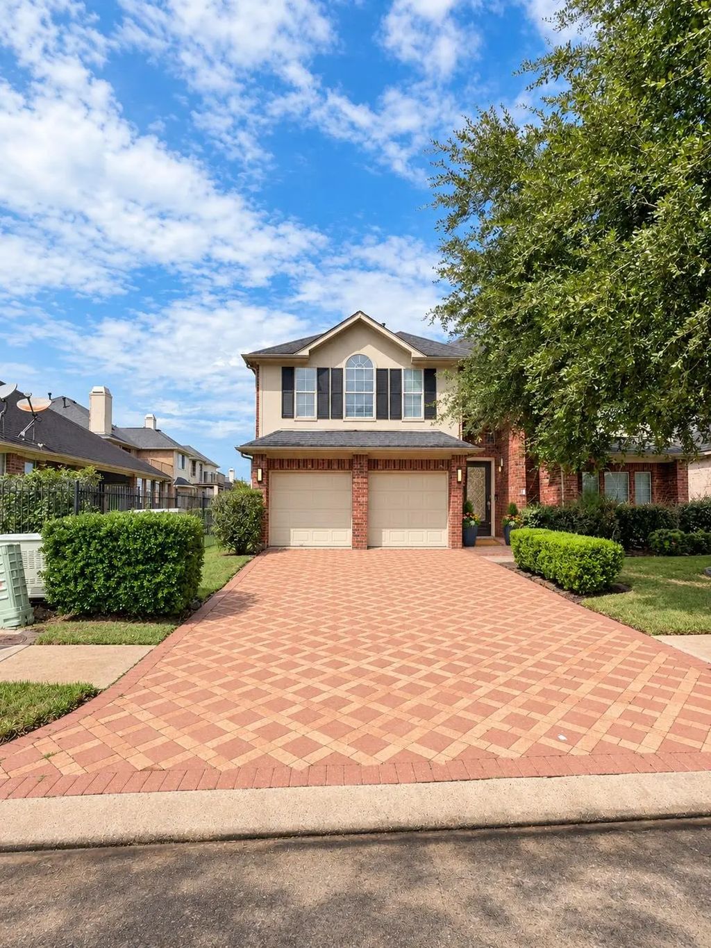 5203 Auckland Drive, Sugar Land