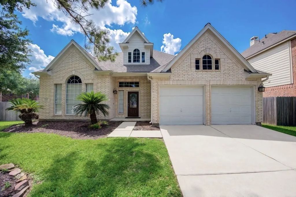 2318 Stoneburg Court, Sugar Land