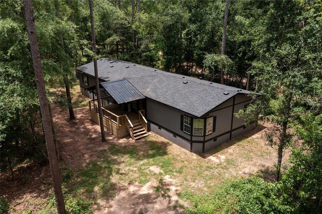 12228 Thornwood Drive, Plantersville