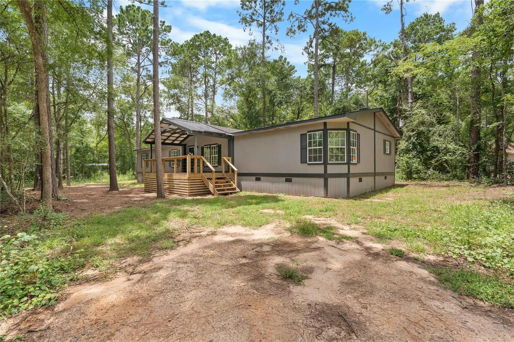 12228 Thornwood Drive, Plantersville