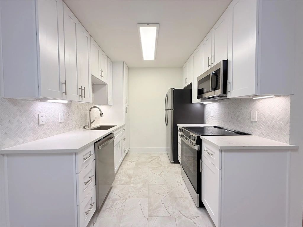 2350 Bering Drive 114, Houston
