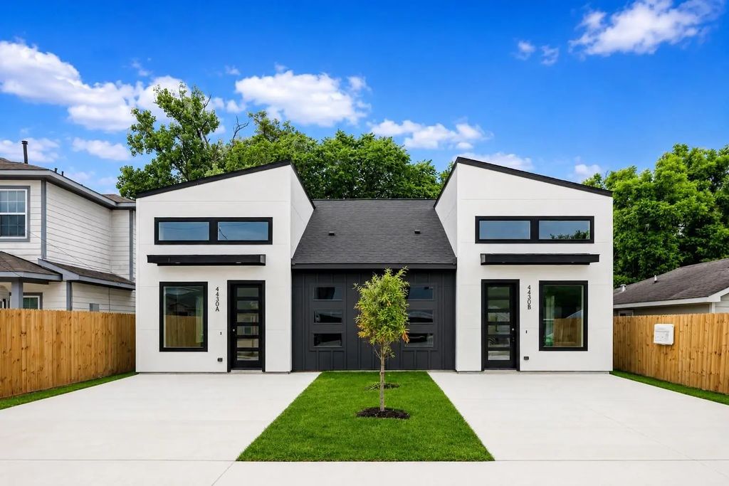 7819 Bowen Street A-b, Houston