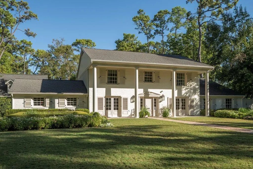 10610 Tarrington Drive, Hunters Creek Village