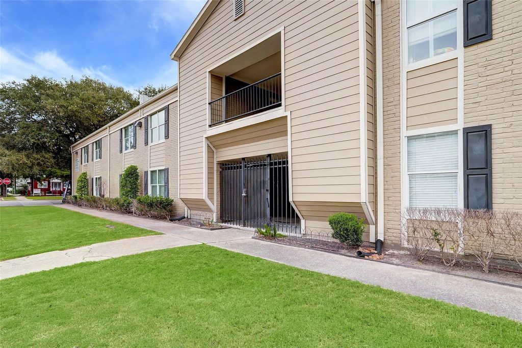 835 Heights Boulevard 48, Houston
