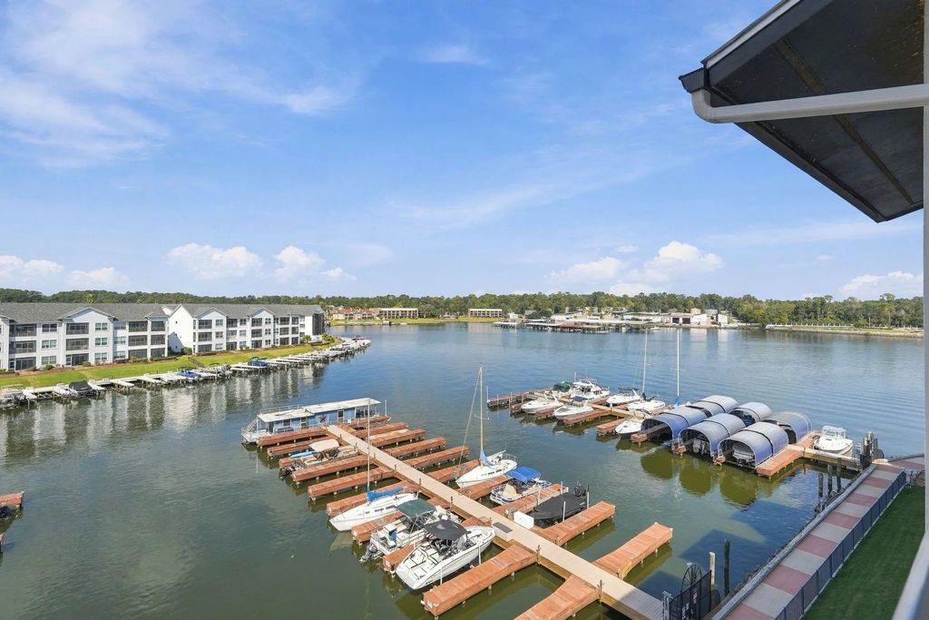 199 Waterpoint Court 401, Montgomery