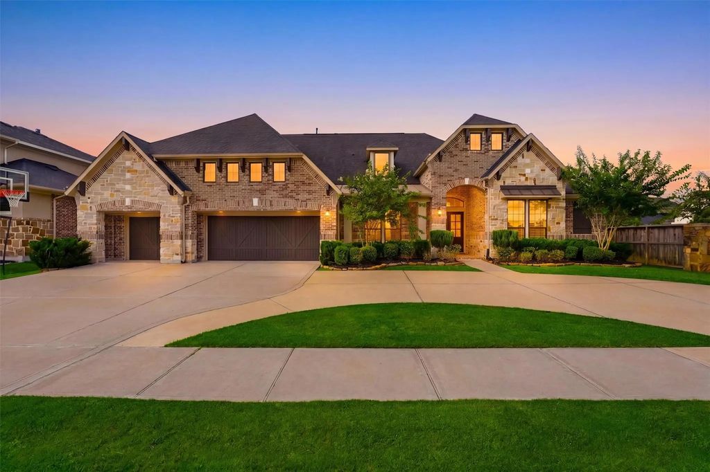 4715 Lake Crest Drive, Fulshear