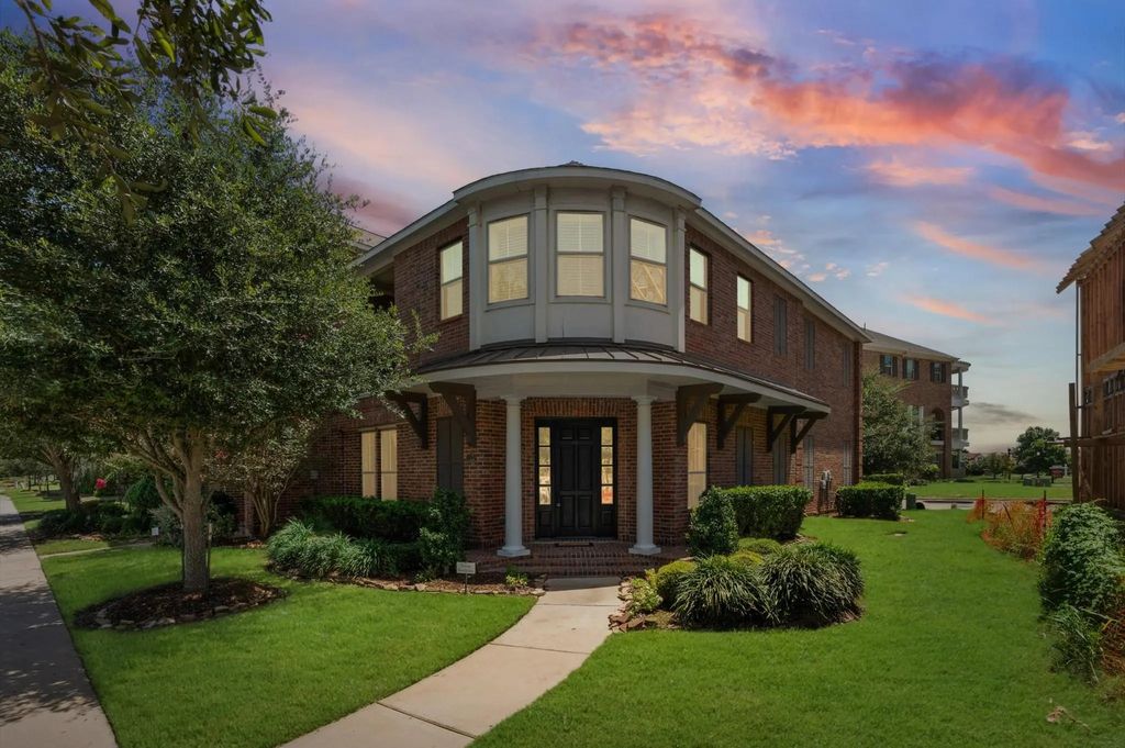 118 Stadium Drive, Sugar Land