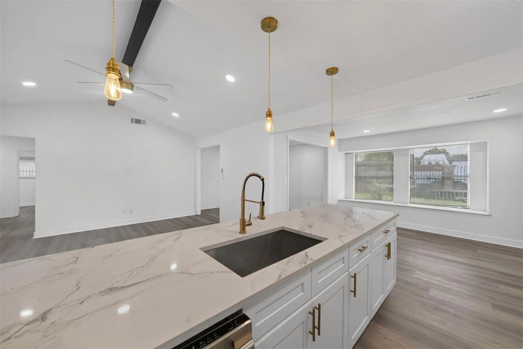 14206 Kittydale Drive, Humble