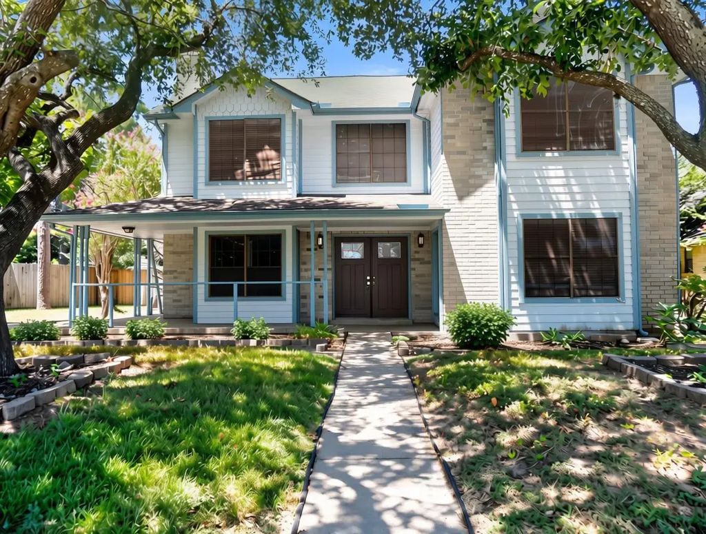 2118 Waterfall Drive, Missouri City