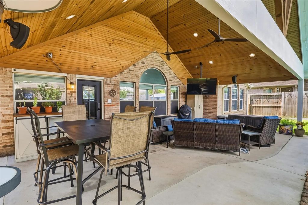 5323 Baldwin Elm Street, Richmond