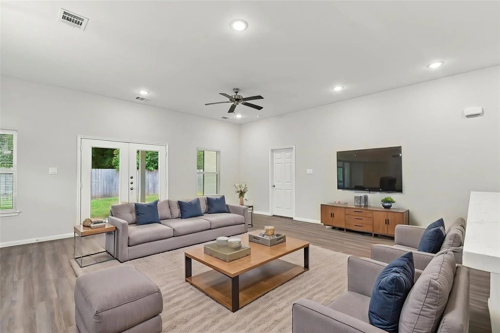 2150 Mosher Lane, Houston