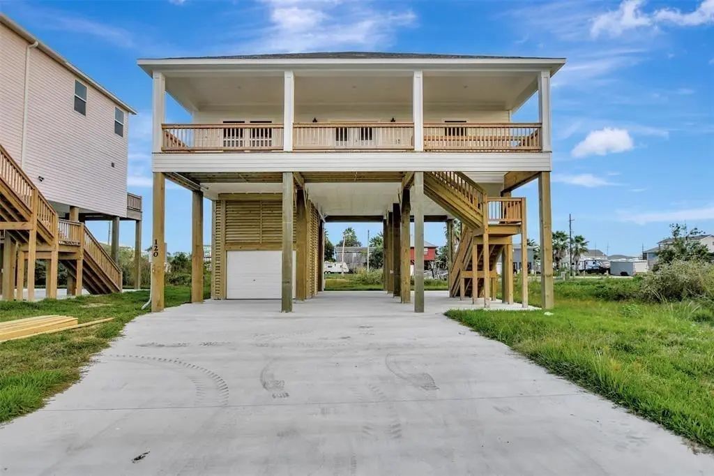 120 Jewel Drive, Crystal Beach