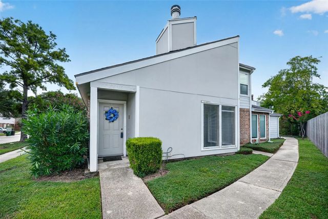 7895 Green Lawn Drive 7895, Houston