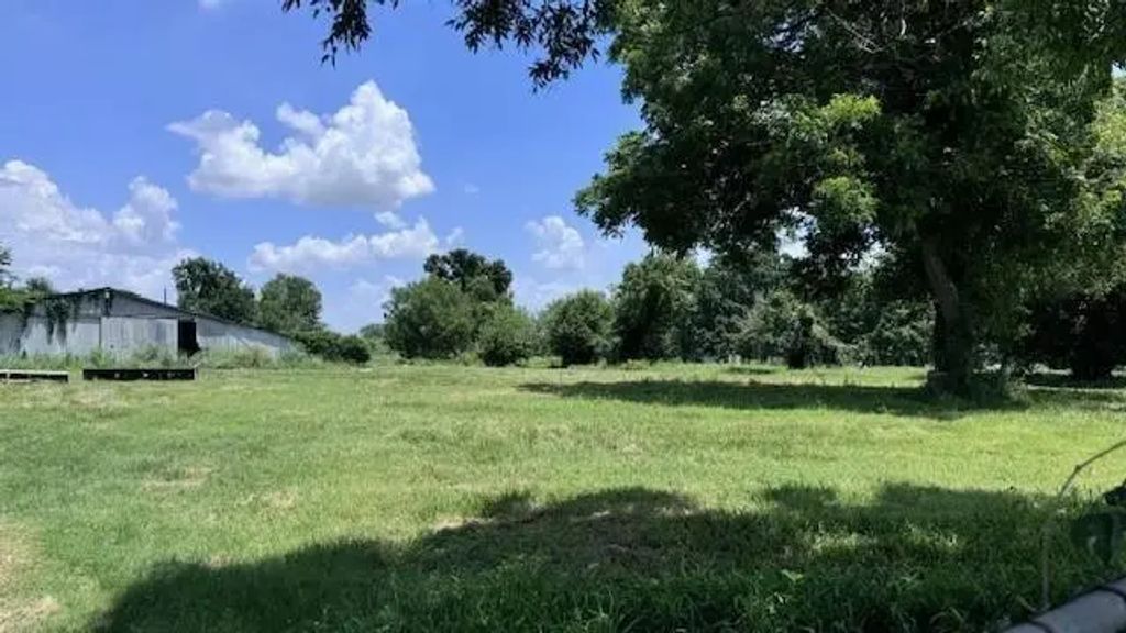 6319 Fm-1489, Brookshire