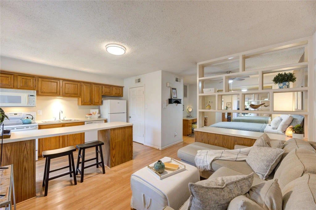 1311 Antoine Drive 200, Houston