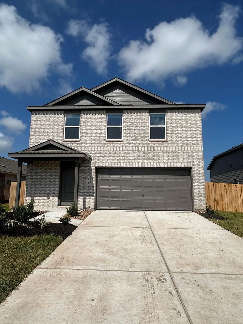 904 Constitution Drive, Bay City