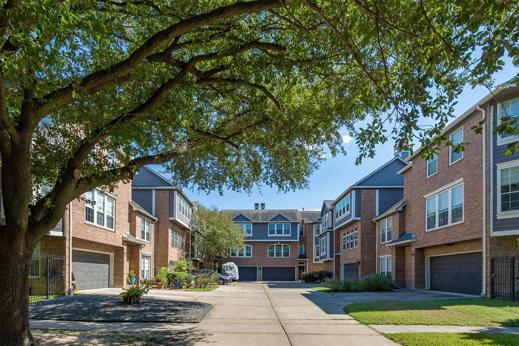 4811 Austin Street B, Houston