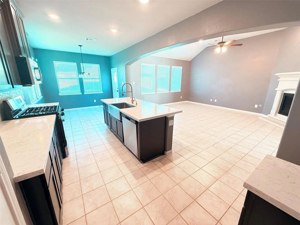 18669 Blue Spruce Lane, Magnolia
