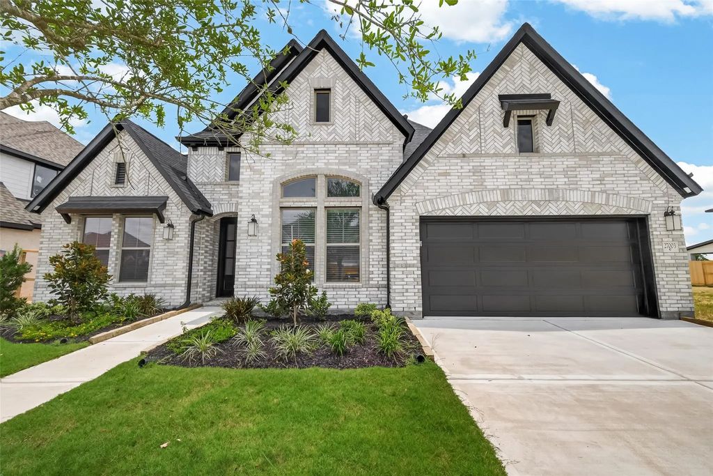 27003 Estella Meadow Lane, Richmond