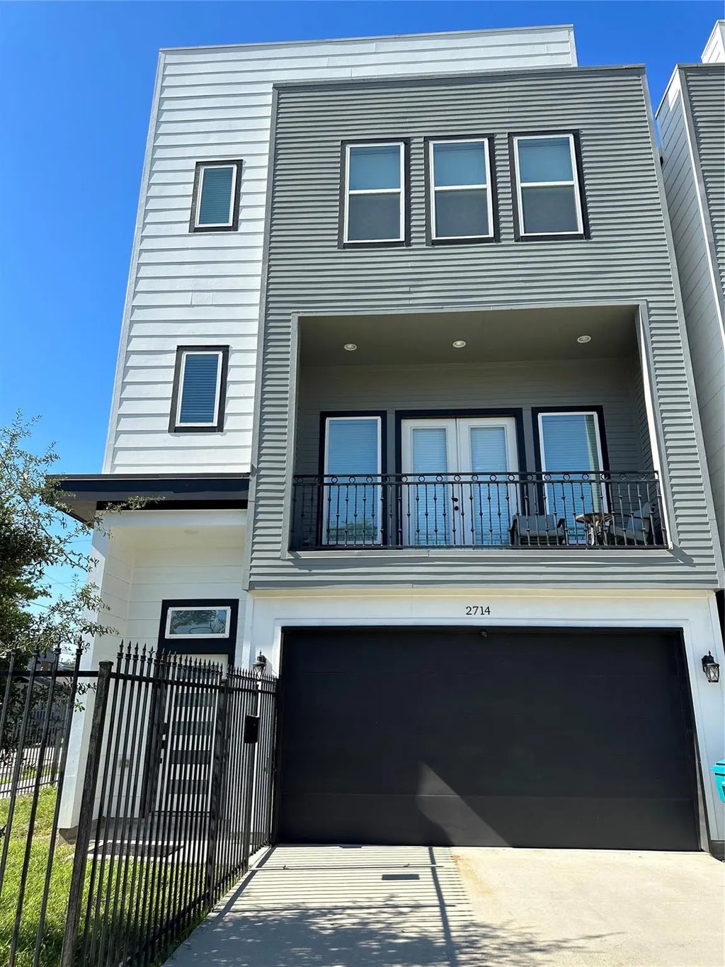 2714 Nagle Street, Houston