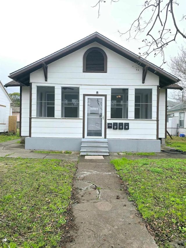 3125 Illinois Street, Baytown