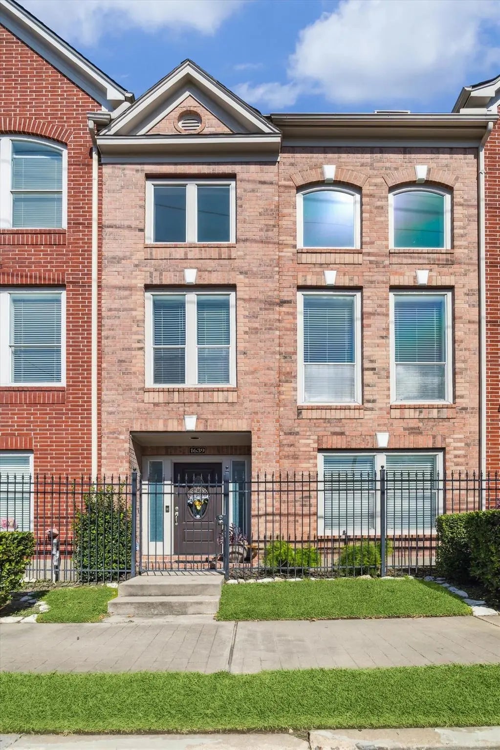 1639 Sutton Street, Houston