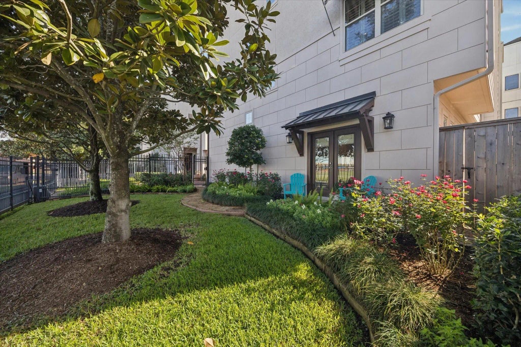 1545 Haddon Street, Houston