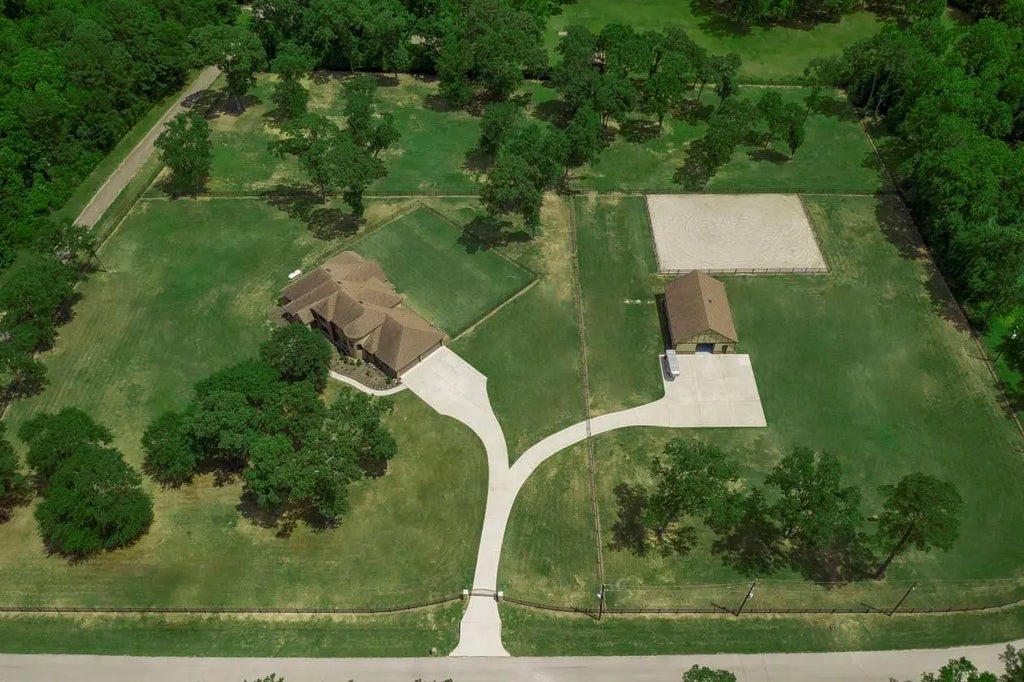 42015 Mill Creek Road, Magnolia