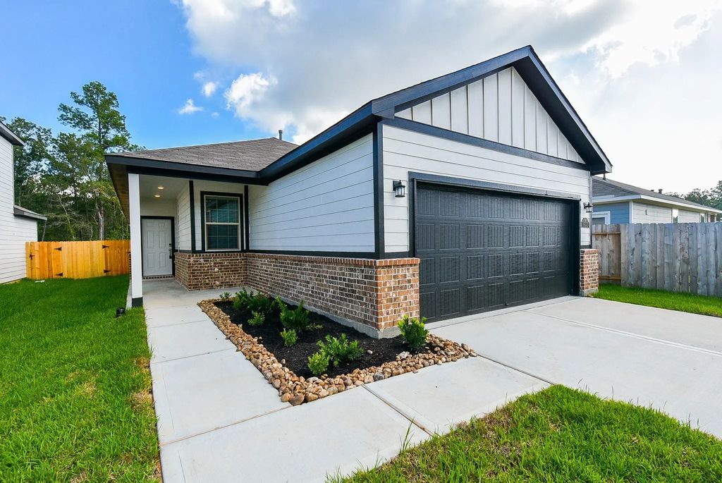 16493 Moss Lane, Porter