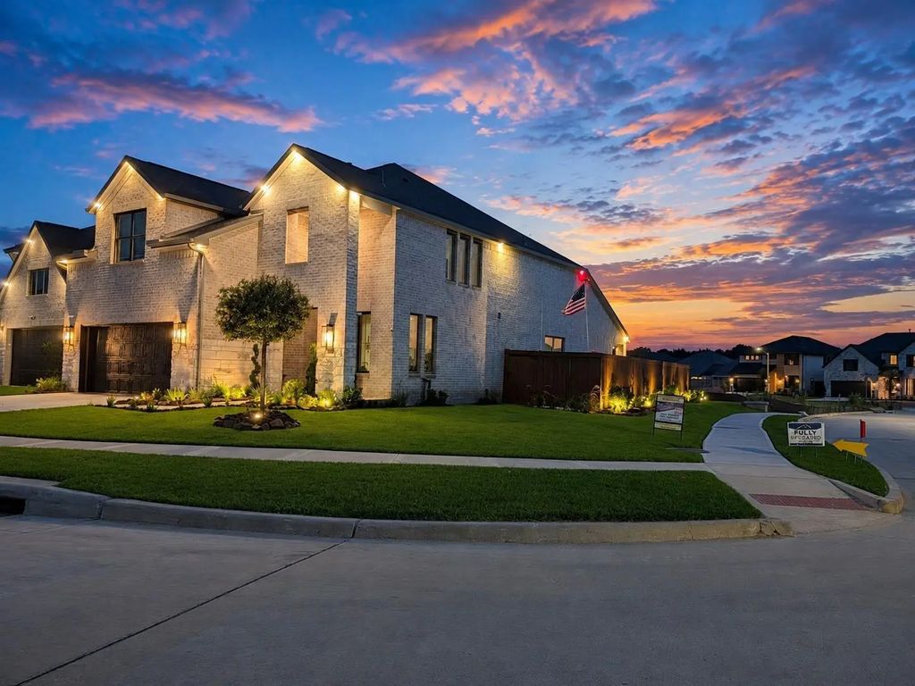 211 Vista Knoll Court, New Caney