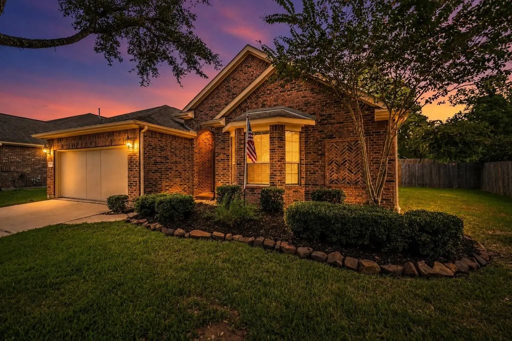 20743 Oakhurst Creek Drive, Porter