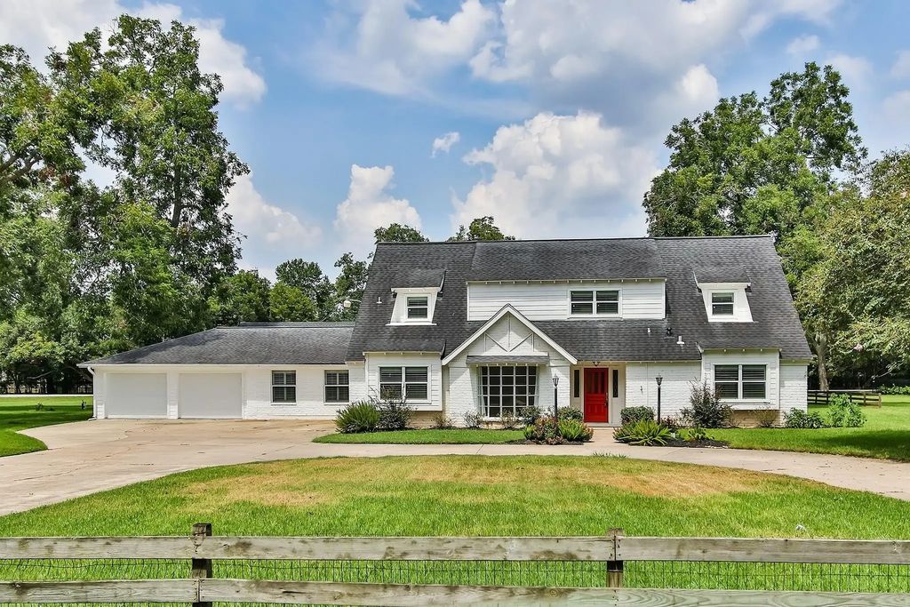 5511 Greentree Drive Drive, Sugar Land