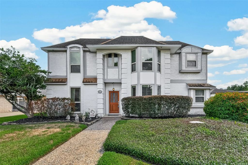 18331 Longcliffe Drive, Houston