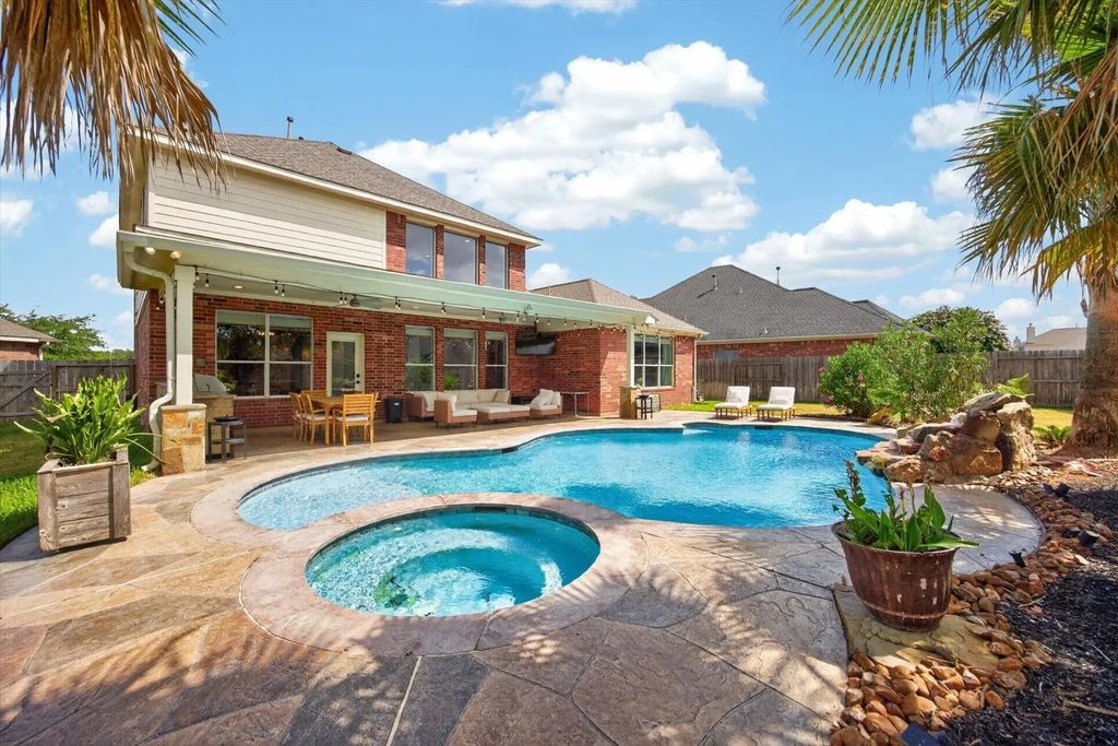 9231 Barnsford Lane, Tomball