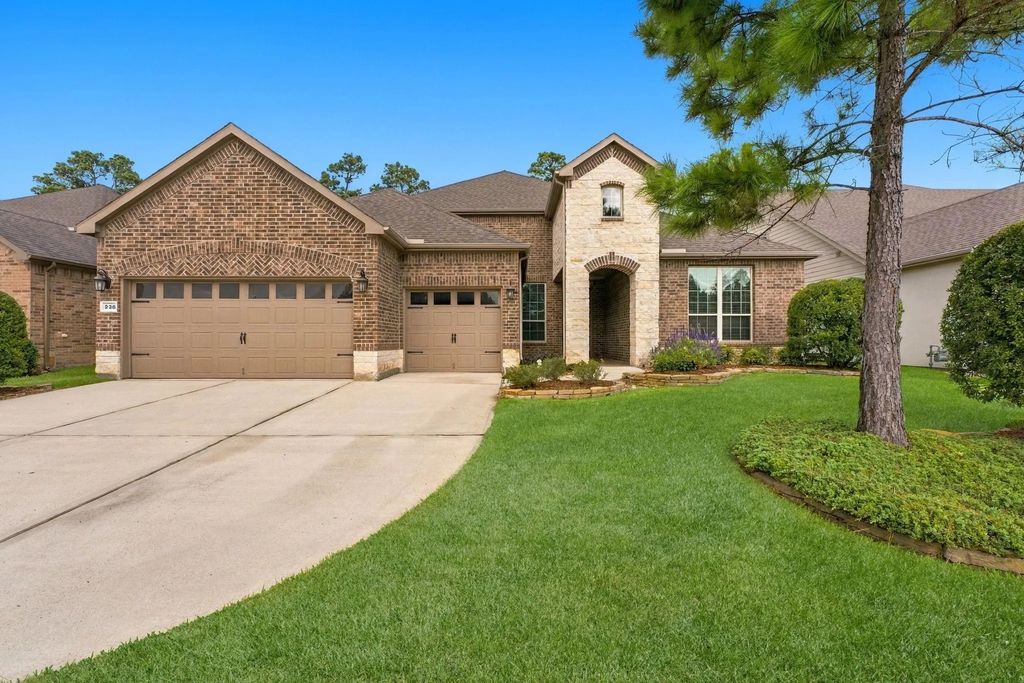 236 Appaloosa Court, The Woodlands