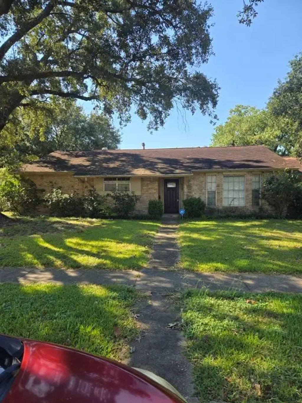 5811 Ludington Drive, Houston