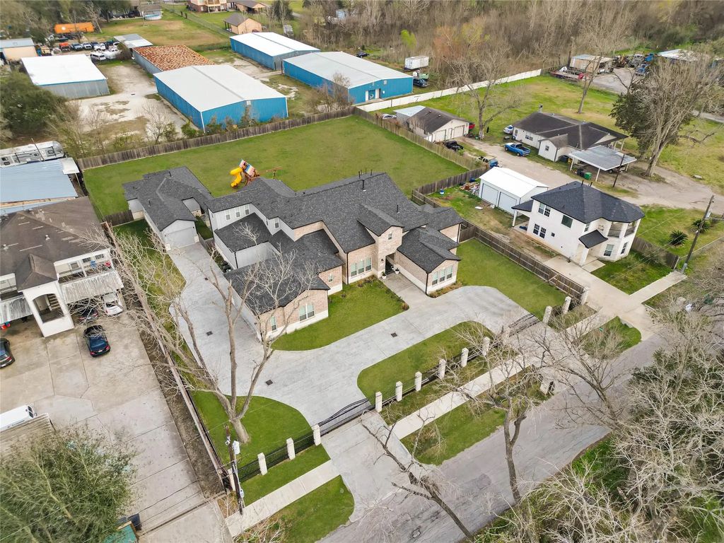 4821 1st Street, Houston