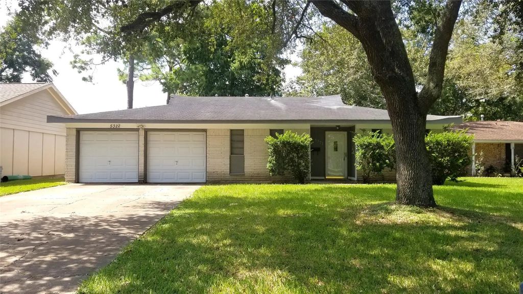 5322 Royal Oak Drive, Texas City