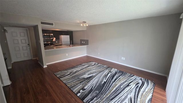 2818 S Bartell Drive 13, Houston