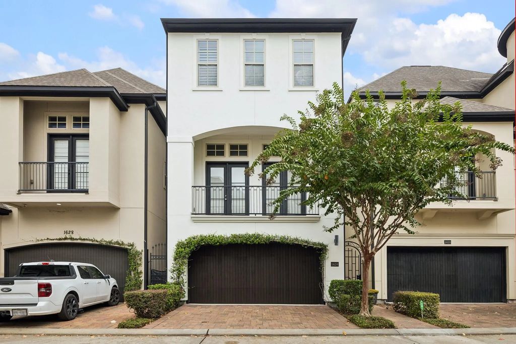 1624 Wrenwood Lakes, Houston