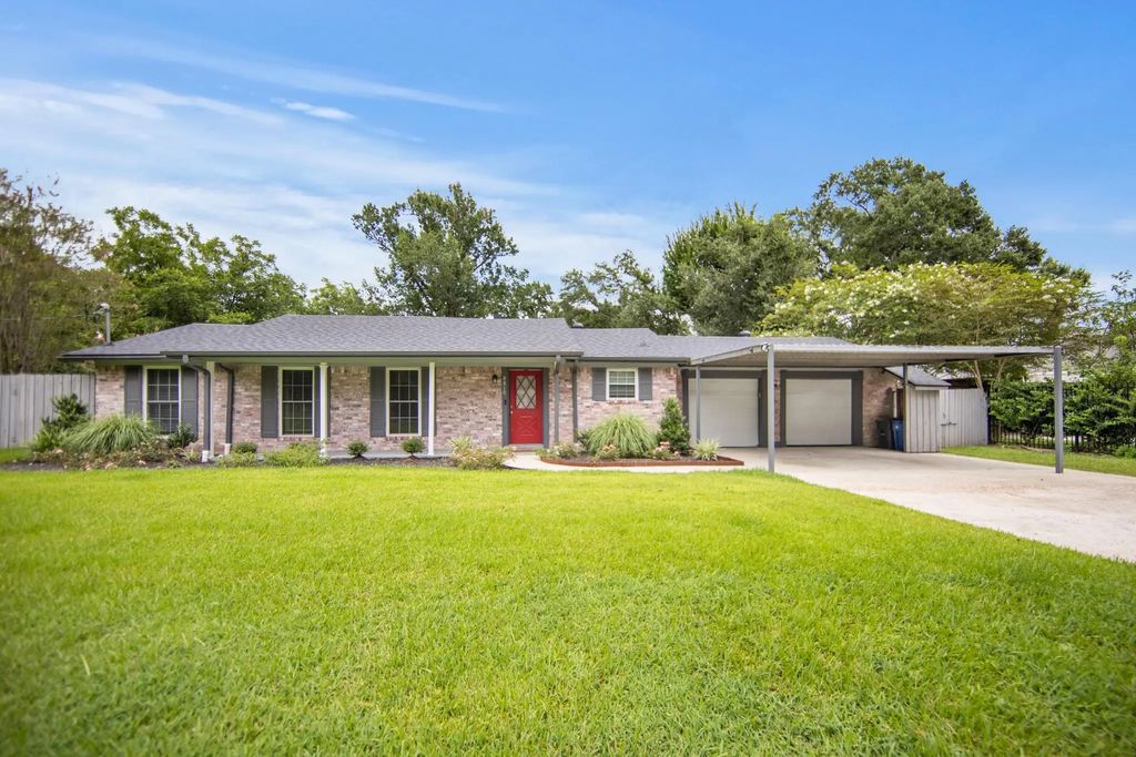 8810 Seber Drive, Tomball