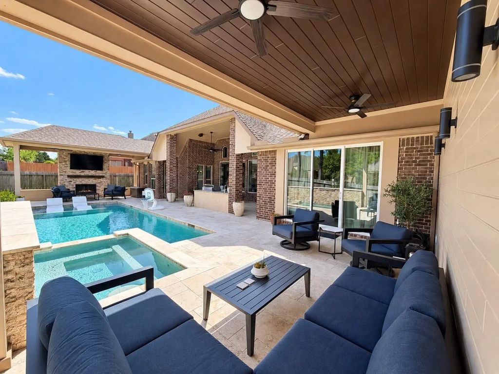 113 Owen Ridge Drive, Conroe
