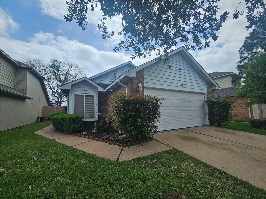 17051 Carbridge Drive, Houston