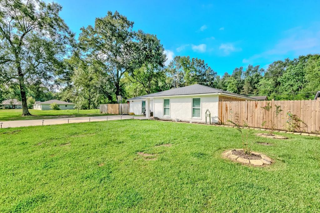 1570 Rebecca Place, Vidor