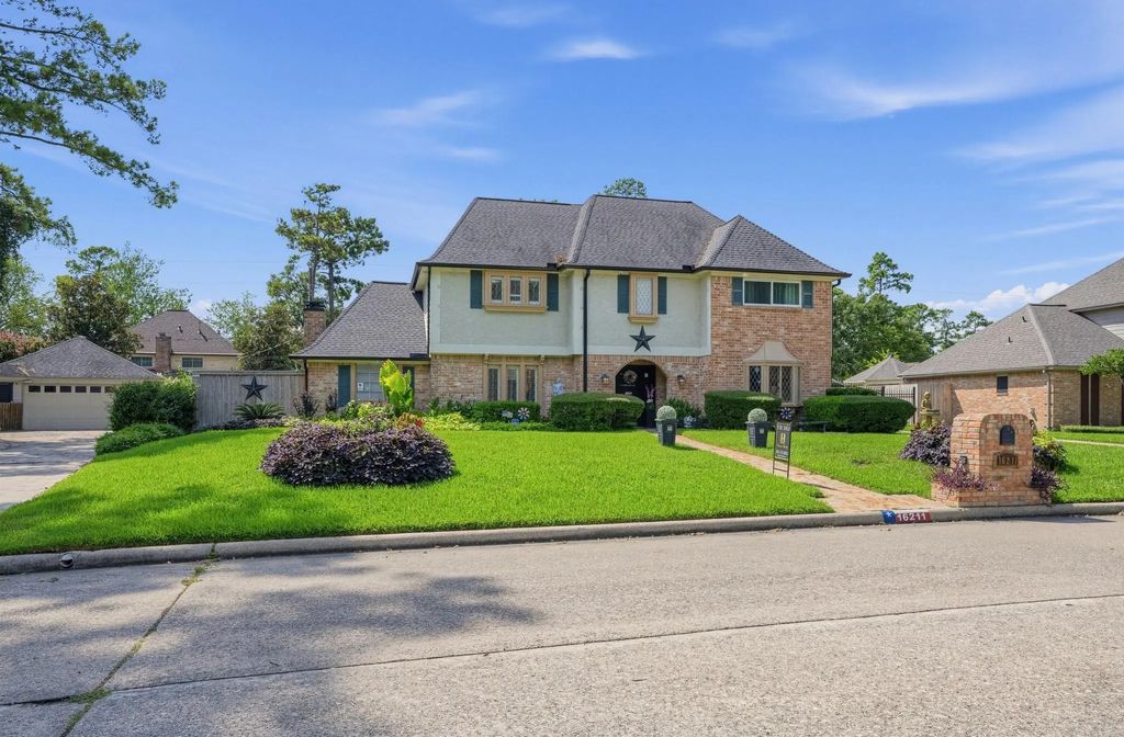 16211 N Greenfield Drive, Spring